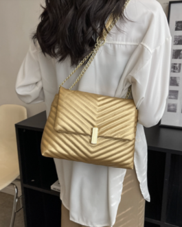 Fashionable diamond chain bag