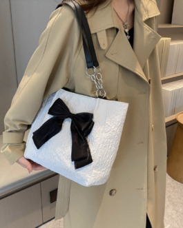 Bow decoration Varsity handbag